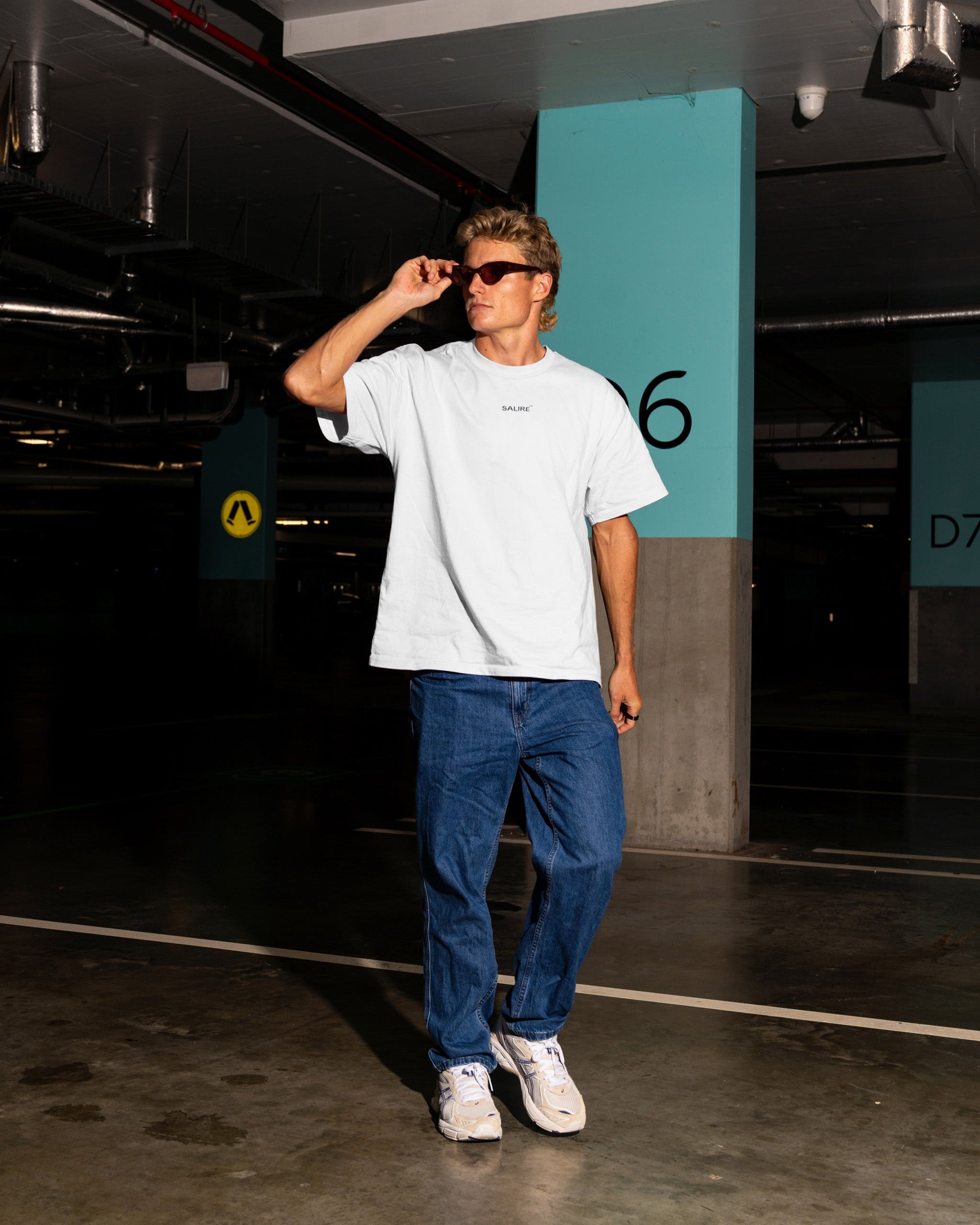 Salire men's white tee